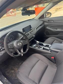 نيسان ألتيما